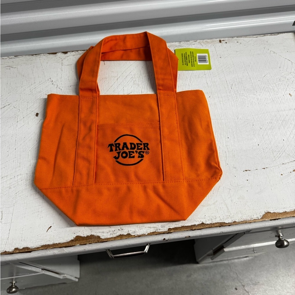 Trader Joe’s | Orange Halloween Tote - Picture 2 of 4
